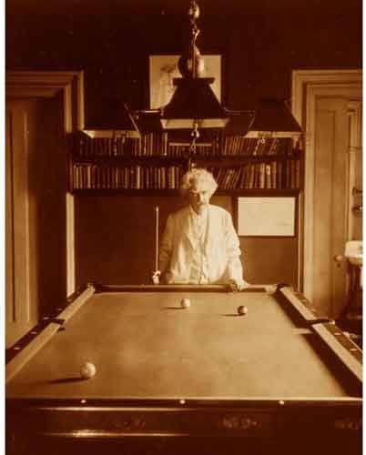 DS Decor Photos Vintage bir Fotoğrafın Kaliteli Dijital Baskısı - Mark Twain Bilardo Oynuyor, CT 1891. Siyah & Beyaz 11x14 inç-Mat